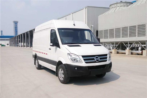 南京金龙NJL5040XXYBEV7厢式运输车(纯电动2座)