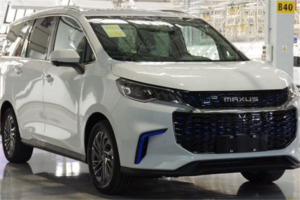 上汽大通SH6483N1PHEV插电式多用途轻客(汽油/电混动国六5-6座)