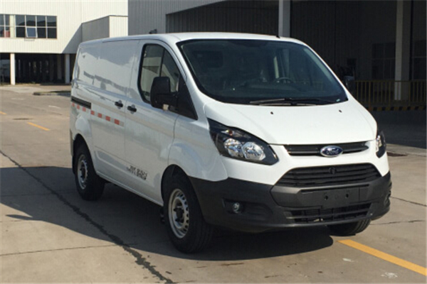 江铃全顺JX5033XXYTD-L5厢式运输车(柴油国五2-3座)