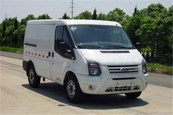 江铃全顺JX5040XXYTDA-L5厢式运输车（柴油国五2-3座）