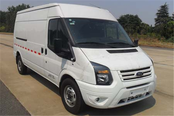 江铃全顺JX5040XXYTJA-M5厢式运输车(柴油国五2-3座)