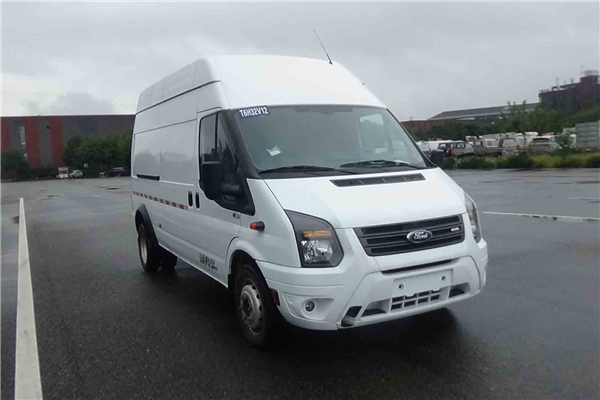 江铃全顺JX5040XXYTJA-N6厢式运输车(柴油国六3座)