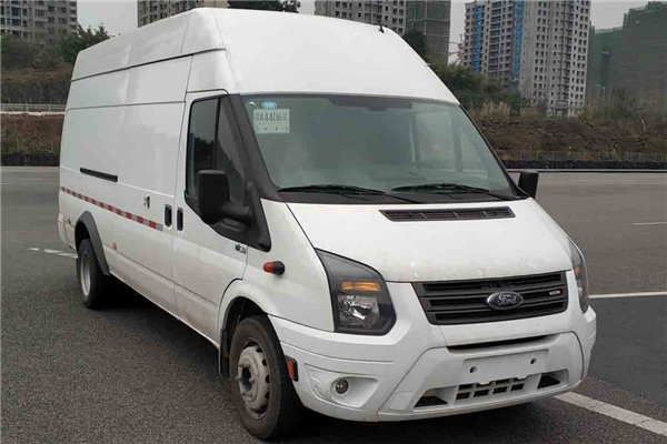 江铃全顺JX5041XXYTJ-N6厢式运输车(柴油国六3座)