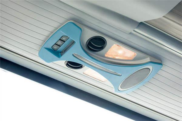 金旅XML6997J15Z客车(柴油国五24-45座)