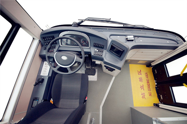 通工TG6102CPHEV1插电式公交车(天然气/电混动国五18-36座)