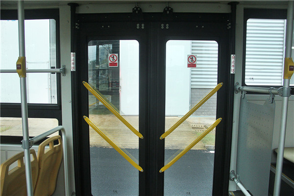 智电HYK6105GBEV低入口公交车(纯电动16-29座)