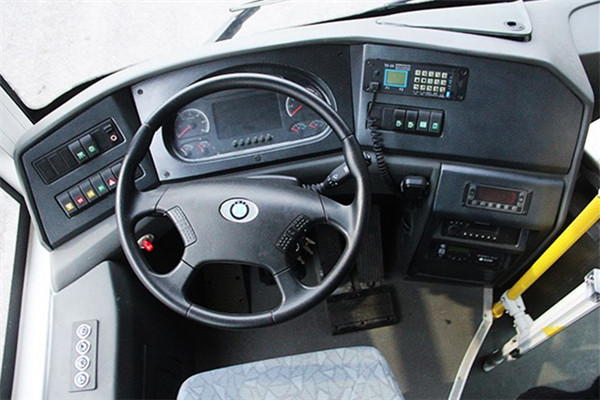 智电HYK6851GBEV低入口公交车(纯电动12-21座)