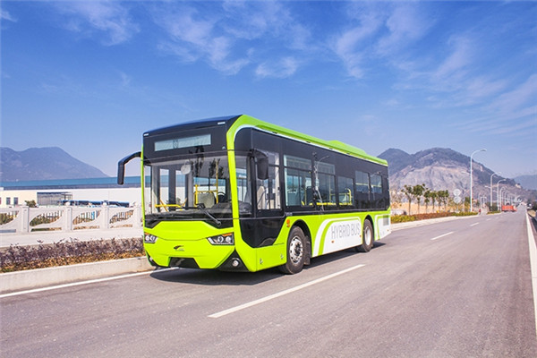 浙江中车CSR6100GNCHEV2公交车(天然气/电混动国五25-35座)