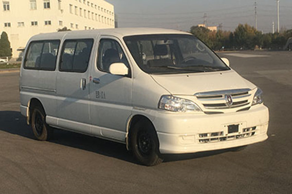 金杯SY6521M1S3BG1轻型客车(汽油国五10座)