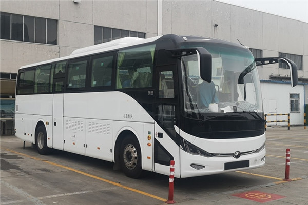 宇通ZK6117FCEVQ1客车(氢燃料电池24-48座)