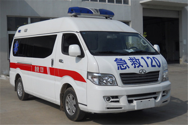 威麟SQR5040XJHH13D救护车(柴油国五6-9座)