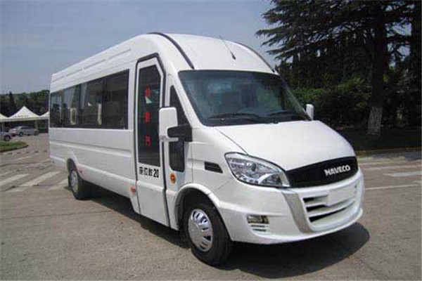 南京依维柯NJ6725DC8客车(柴油国五17-20座)