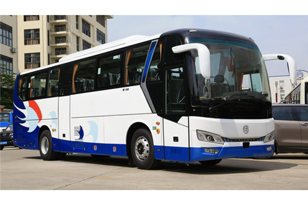 金旅XML6112JEVJ01客车(纯电动24-52座)