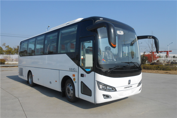亚星YBL6909H1QE客车(柴油国六24-40座)