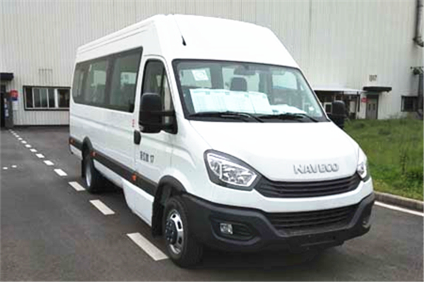 南京依维柯NJ6706EC8客车(柴油国六17-20座)