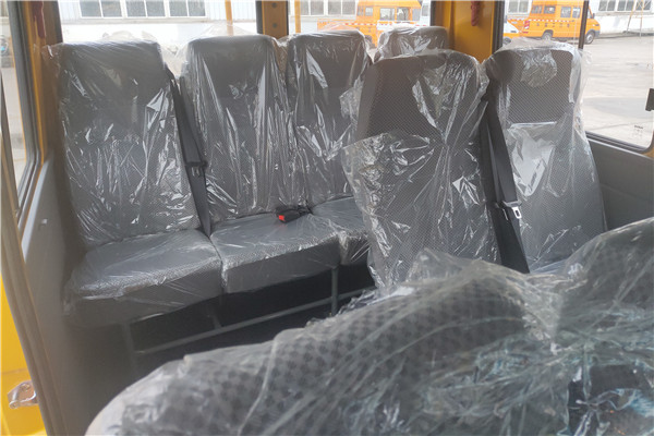 南京依维柯NJ5046XGCZ5A工程车(柴油国六6-9座)