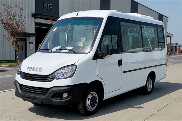 南京依维柯NJ6606LCA1客车(柴油国六10-17座)