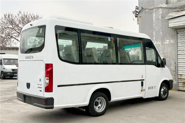 南京依维柯NJ6606LCA1客车(柴油国六10-17座)