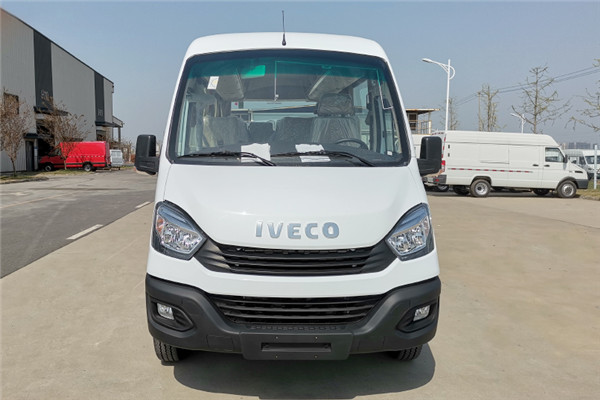 南京依维柯NJ6606LCA1客车(柴油国六10-17座)
