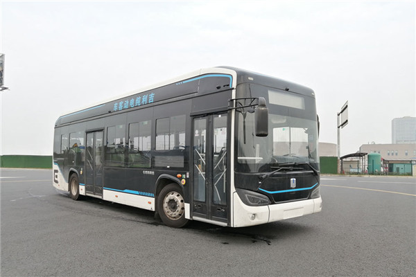 远程DNC6101BEVG21低入口公交车(纯电动20-38座)