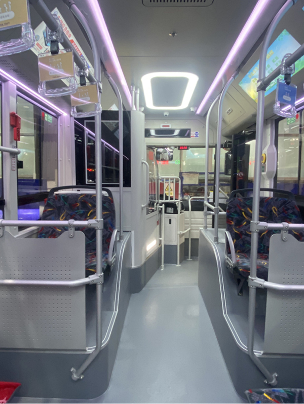 南京金龙NJL6106EVD低入口城市客车(纯电动19-38座)
