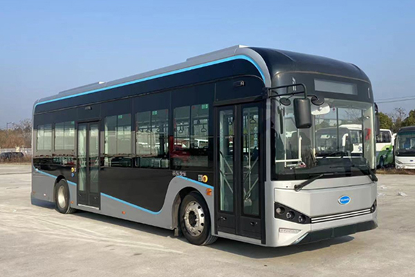 南京金龙NJL6106EVD低入口城市客车(纯电动19-38座)
