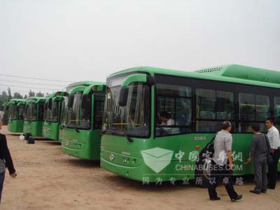 40辆配装玉柴动力的公交车在榆林交付使用