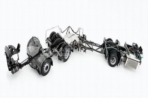 基于B12B衍生的18米铰接公交车底盘