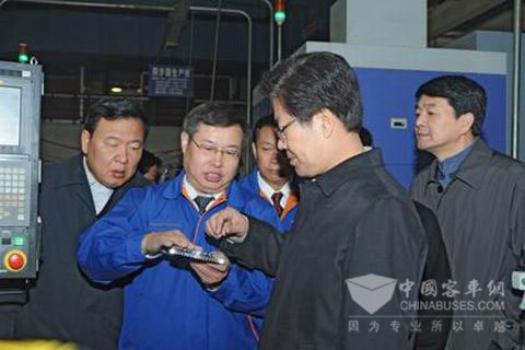 湖南省委书记张春贤考察法士特公司