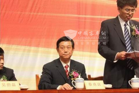 一汽锡柴党委书记蔡真法