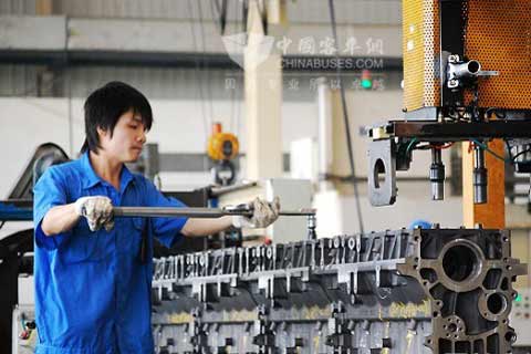 玉柴工人的生产激情高涨