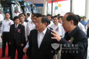 玉柴携手恒通 新能源公交客车投入运营