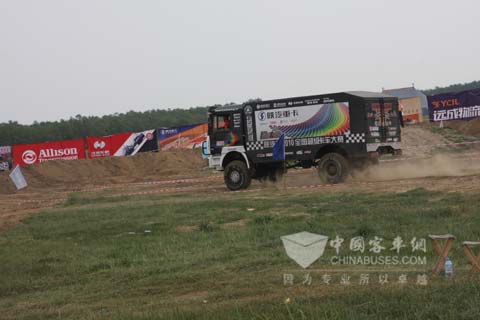 装有艾里逊自动变速箱的4驱卡车