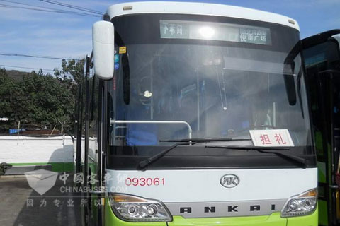 北京公交批量选用配装玉柴国5重机的客车