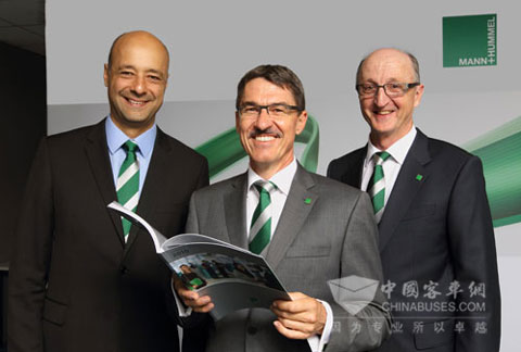 曼胡默尔管理层合影