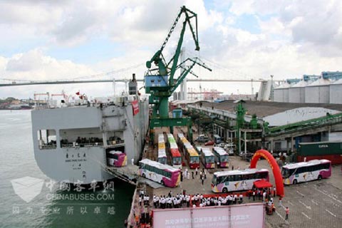 3000辆安凯校车出口沙特发车仪式