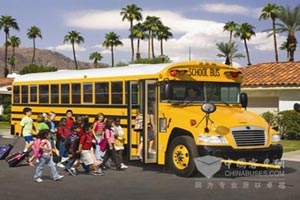 艾里逊变速箱：为校车提供安全保障